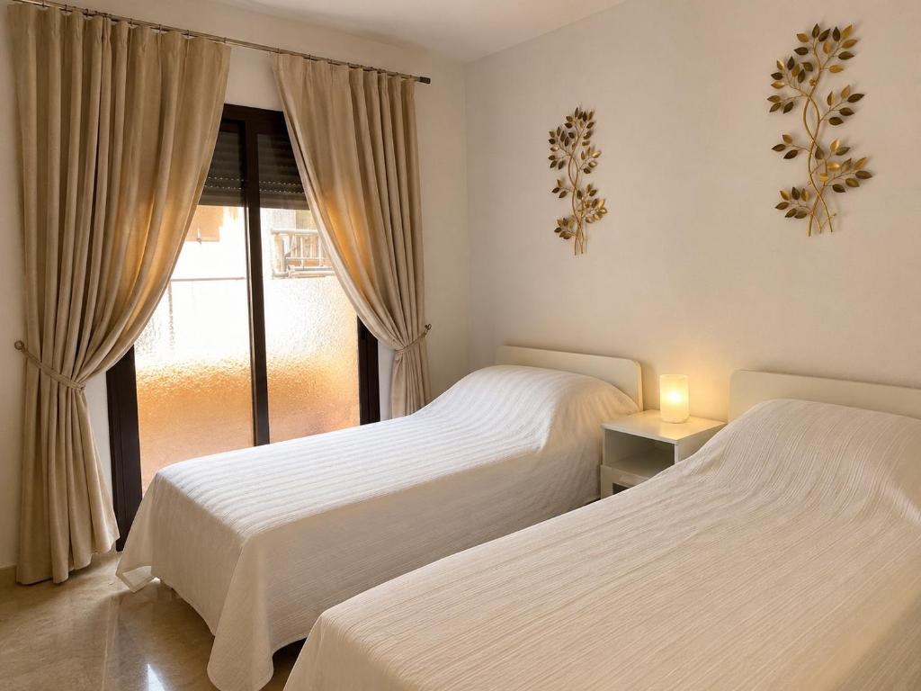 2 bedrooms sea view apartments in La Duquesa - 3