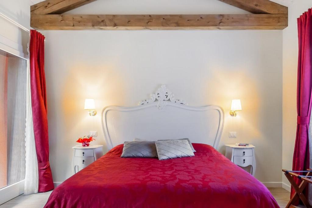 Gem's House, romantic Biennale free wi-fi - 2