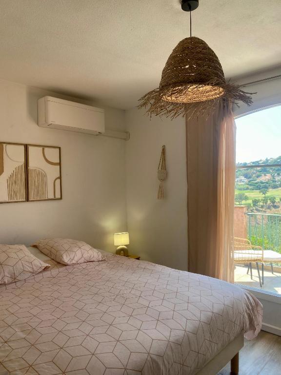 Villa nichée sur golf & piscine - 5