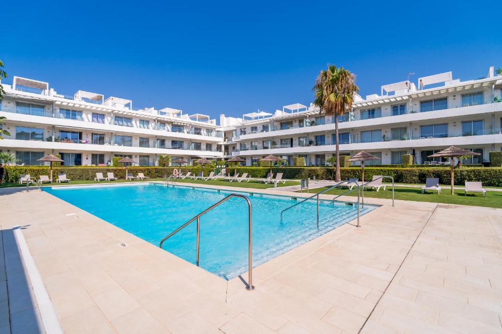 Cubo's Bel-Air Estepona Apartment - 2