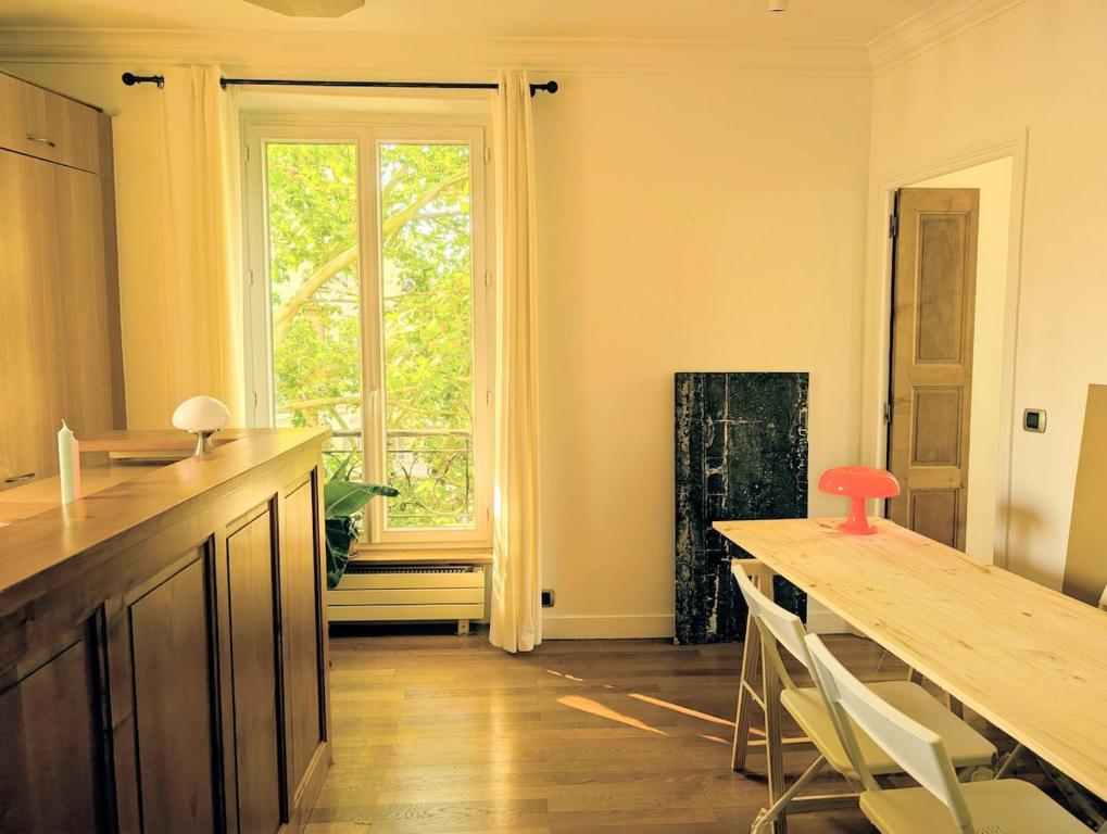 Parisian charm, sunny apartment, beautiful views - 5