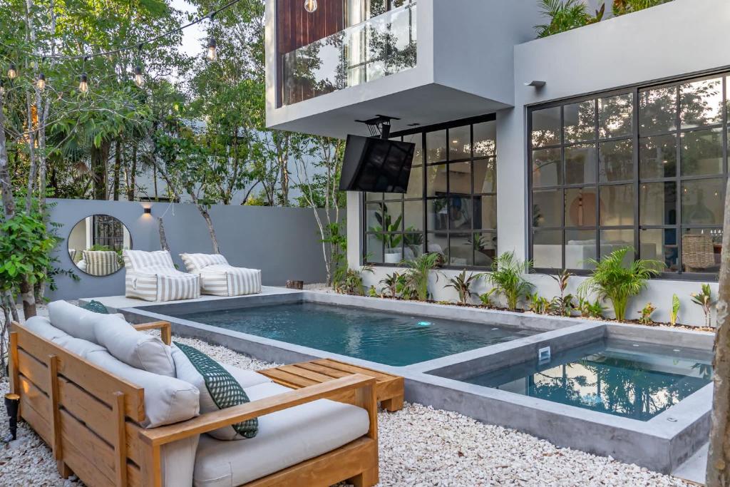 Tequila & Salt 5BR Villa with Pool & Jacuzzi - 2