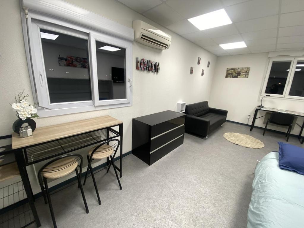 London office studio - 3