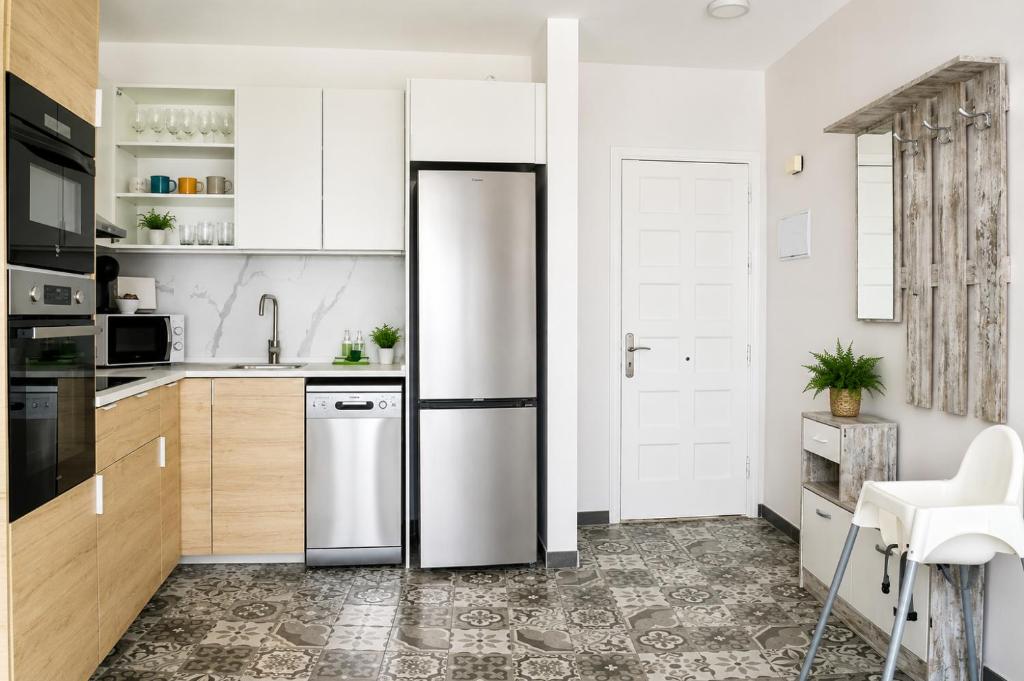 Seguro Spacious apartment with roomy terrace, newly renovated - 3