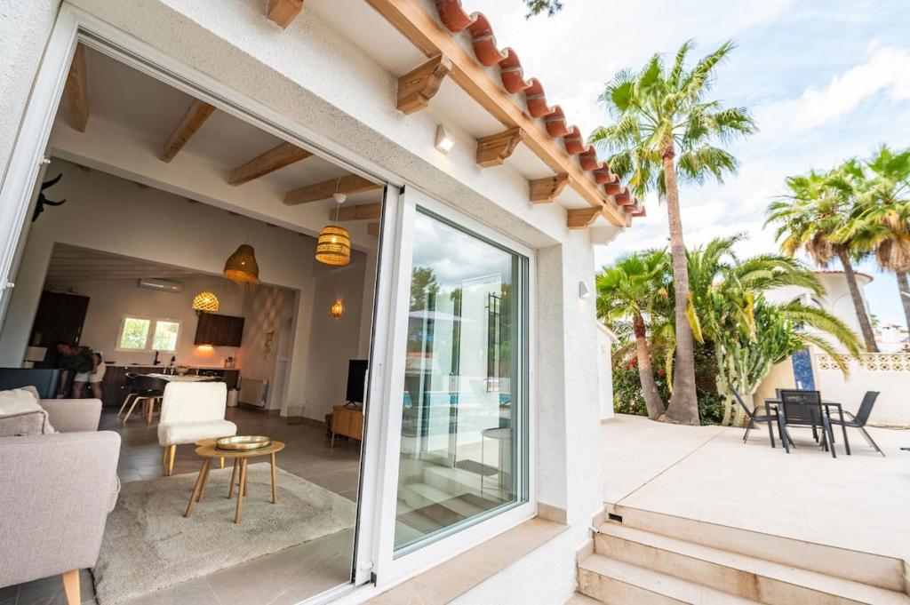 Casa Clemence, private pool, by Theka Services - 4