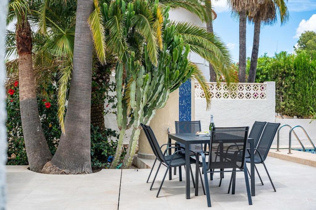 Casa Clemence, private pool, by Theka Services - 5