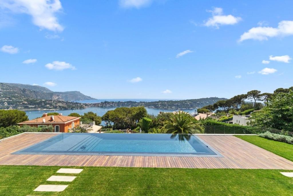 Villa Riviera - 1