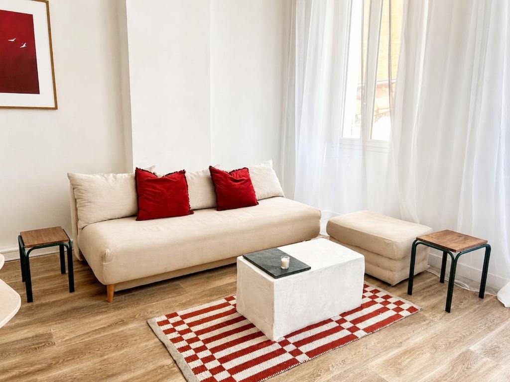 Cozy apartment on Cours Julien - 1