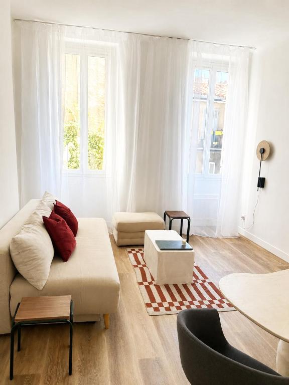 Cozy apartment on Cours Julien - 3
