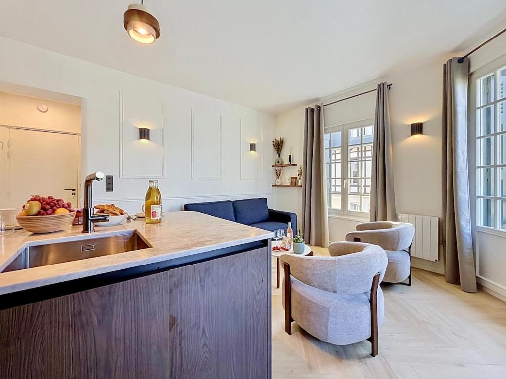 Le Morny Suites Your Host Helper - 3