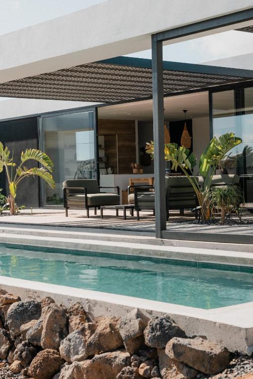 Villa Mango - 3 bedrooms - heated pool - 3