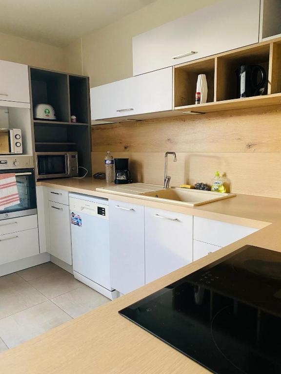 Spacious room - Private T6, Le Mans South, tram - 2