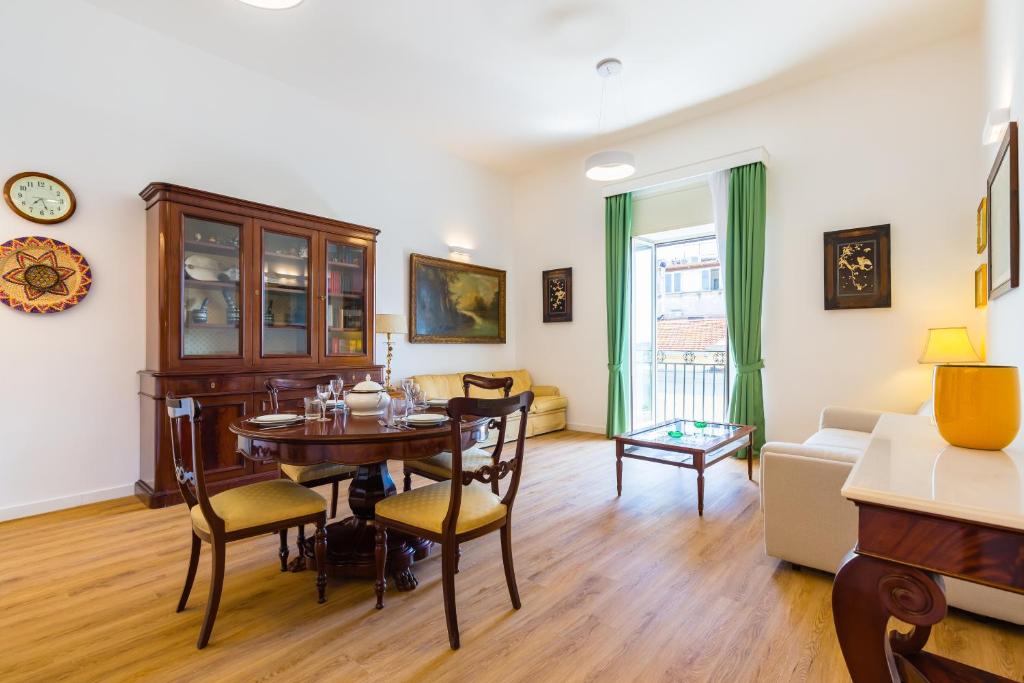 De Sangro Suite by NapoliApartments - 5