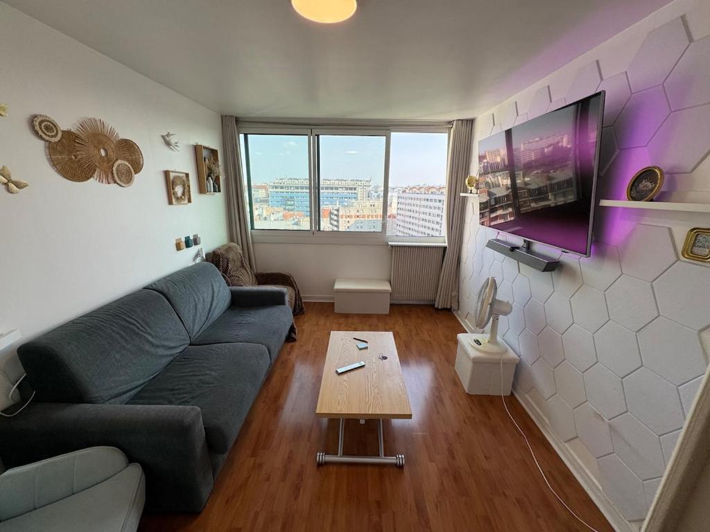 Bright 2 rooms apartment - Metro - Lively neighborhood - 3