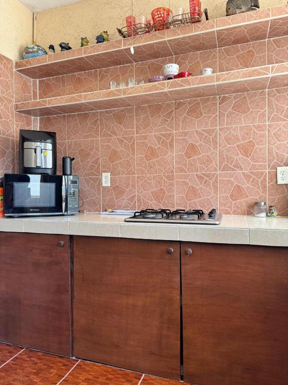 Beautiful, Comfortable Mexican-Style House - 5