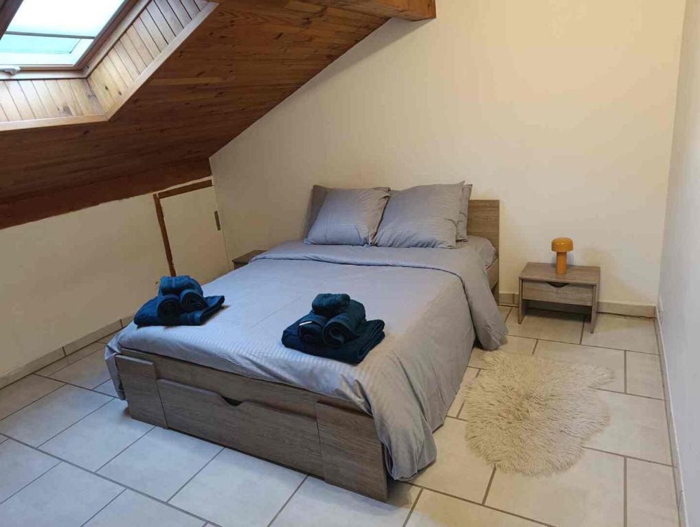 Charming Two-Room Apartment - Large Living Room & Kitchen - 3