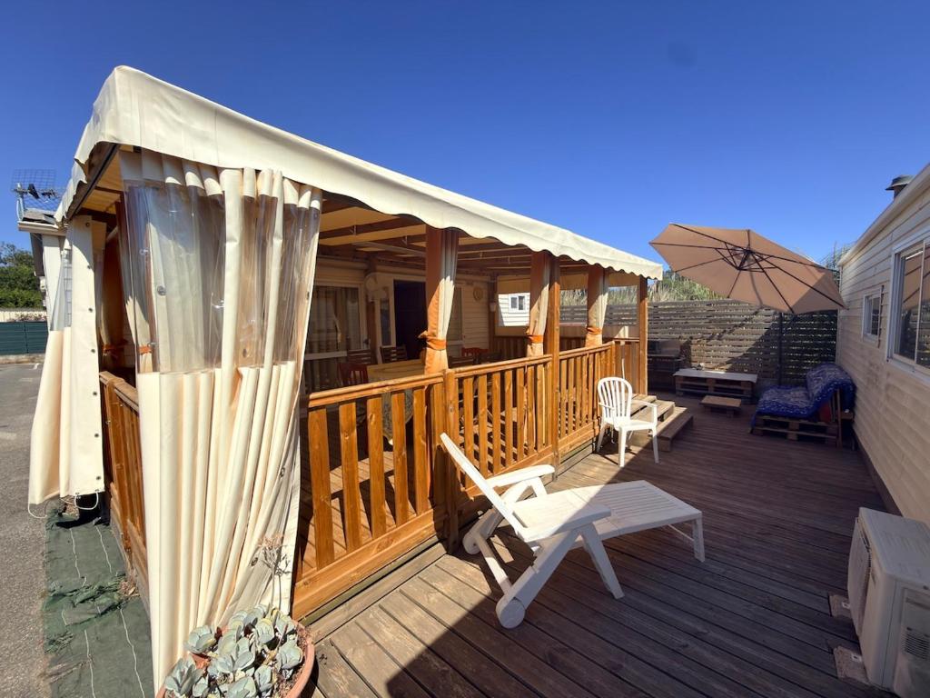 Bungalow climatisé, terrasse, et piscine à 500 m de la mer - 5