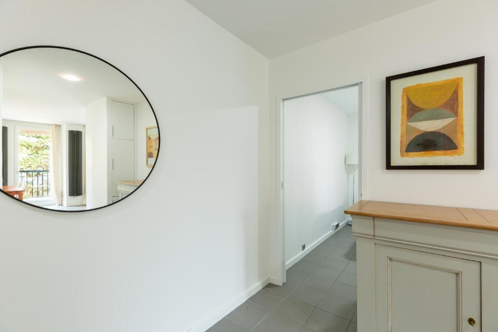 Trocadero - Elegant 2BR - Terrace - 3