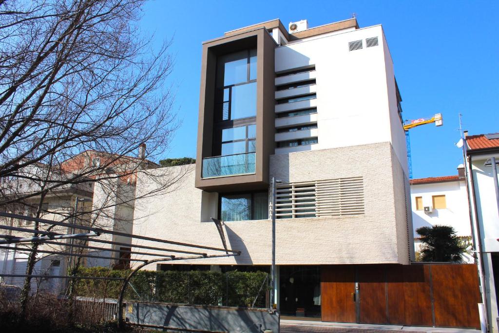 Residenza Nervesa — Hotel in Lignano Sabbiadoro