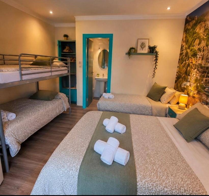 Emporda Llanca Guesthouse - 3
