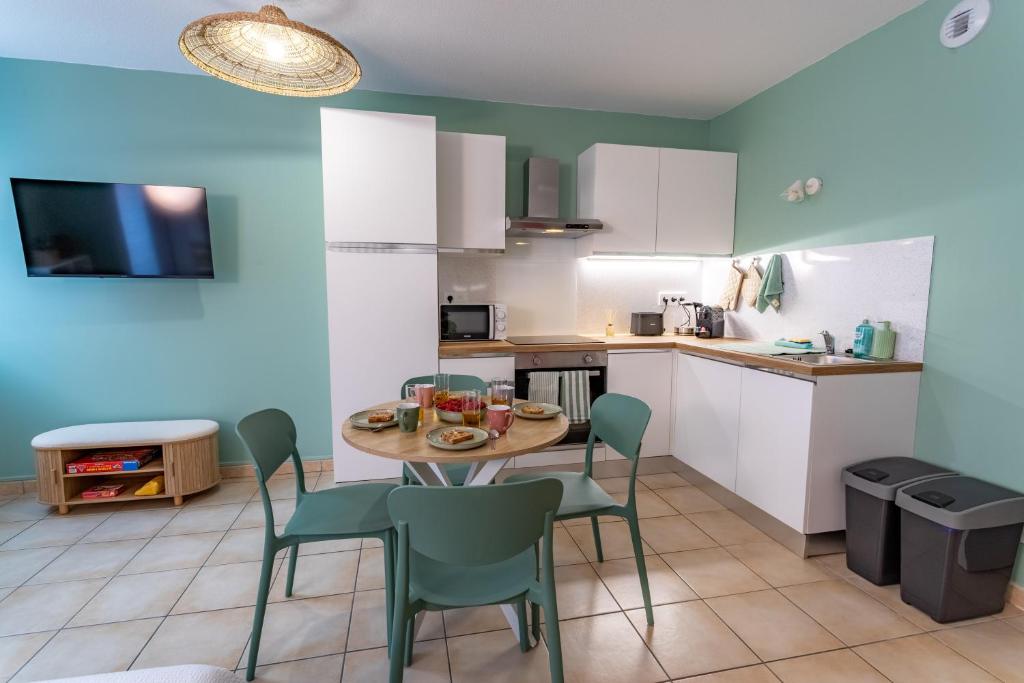 Proche Gare, Parking privé, Wifi, Rénové, Ventilateur, Centre ville - 3