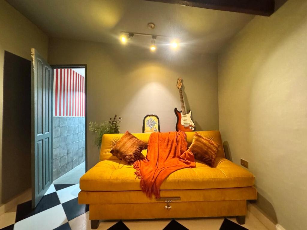 Casita Vintage with a Grill, Patio and Parking - 1