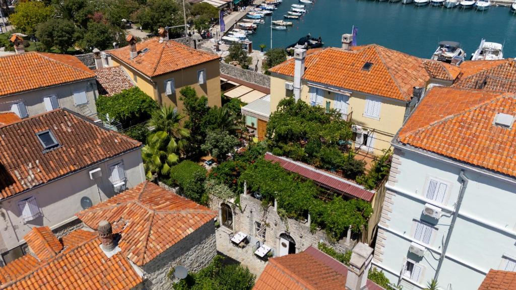 La Porta - Old Town, Budva - 2