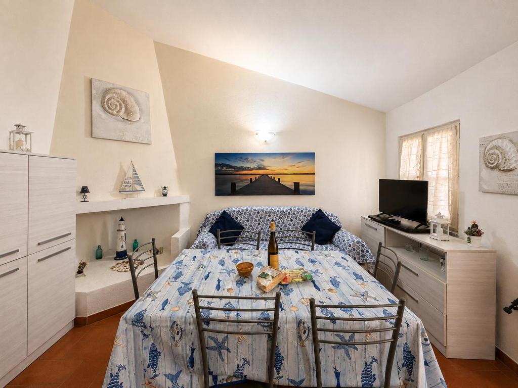 Beachfront Villa Sea & Garden - 2BR - AC - WiFi - BBQ - Parking - Pet Friendly - 3