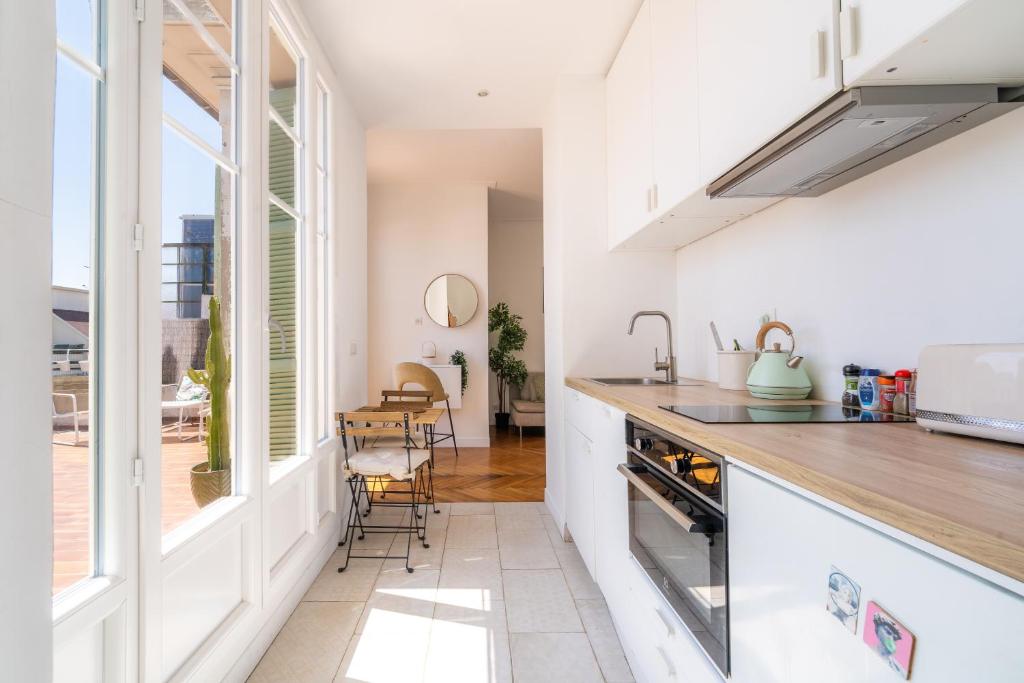 Exclusive Top Floor - Love Suite - 4