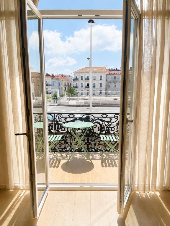 Haussmann Luxury, T4, 6P, AC, Central, Standing - 2