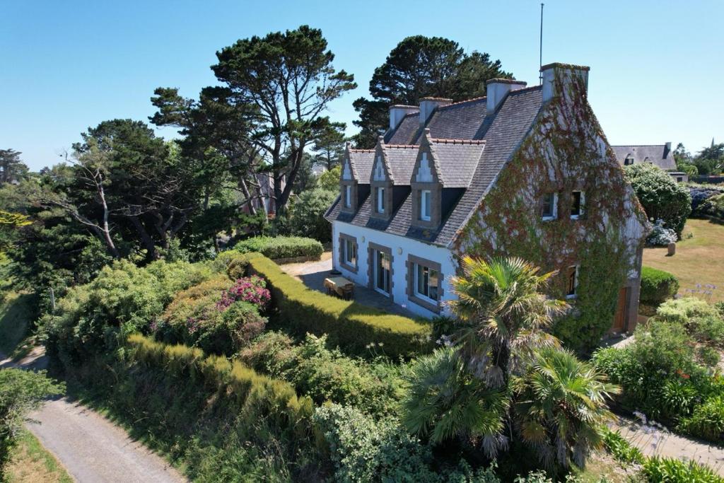 Maison avec vue exceptionnelle et grand jardin - 1