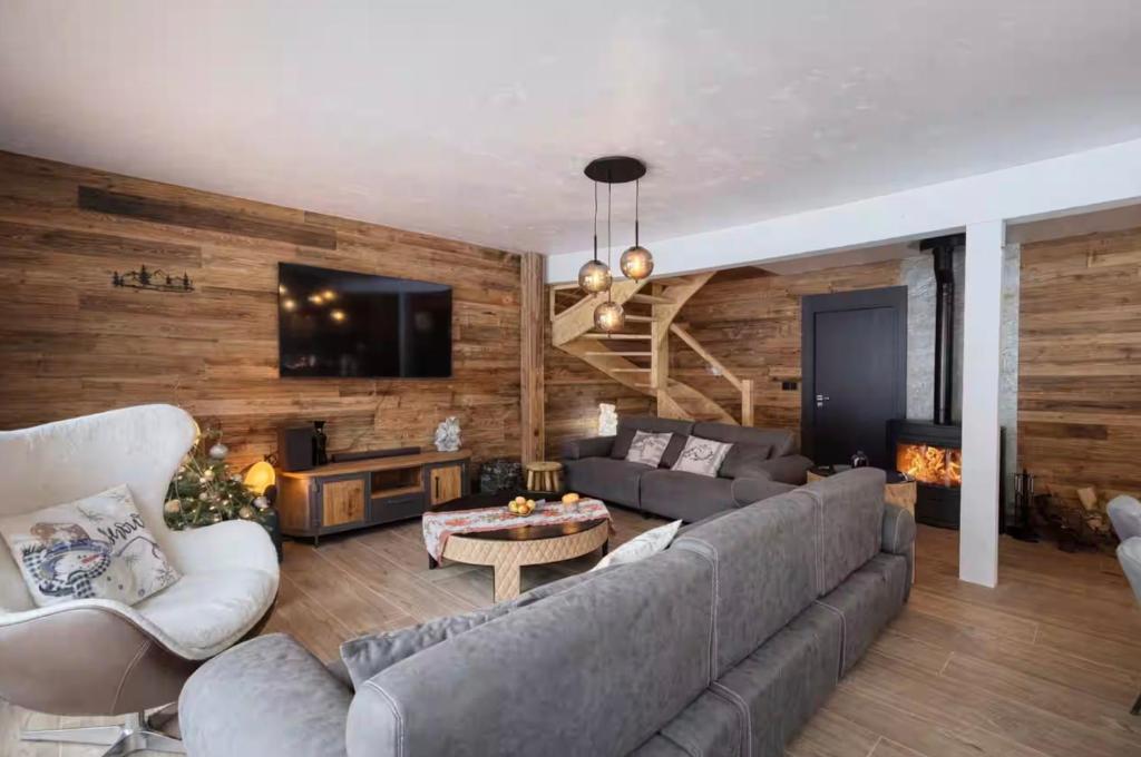 Chalet Chalentina : Chalet de charme neuf aux Portes du Soleil - 2