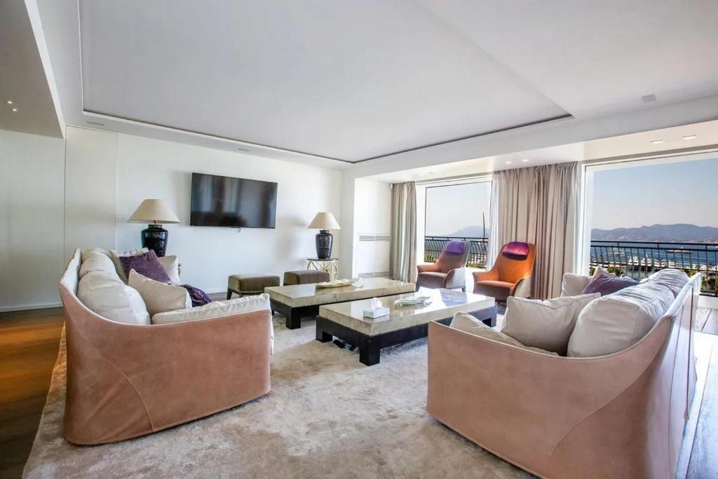Amazing Central Home - 3