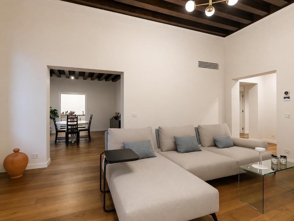 Renovated and Spacious flat near San Marco - 3