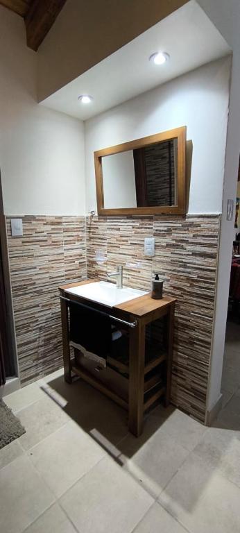 Cálida Casa con amplio espacio verde en Raco - 4