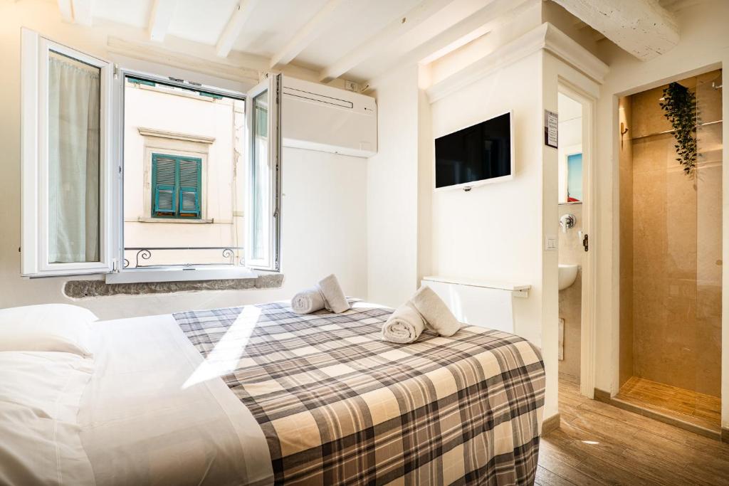 Moderna Suite "Duomo", SMN a 2 passi, Wi-Fi e AC - 5