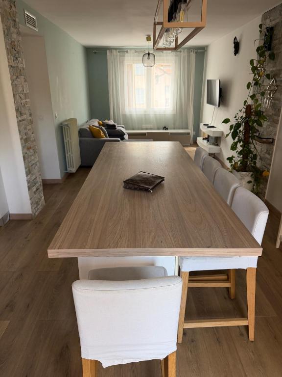 Beautiful 2-bedroom apartment with air conditioning - Tram - Balconies - Quiet - 2