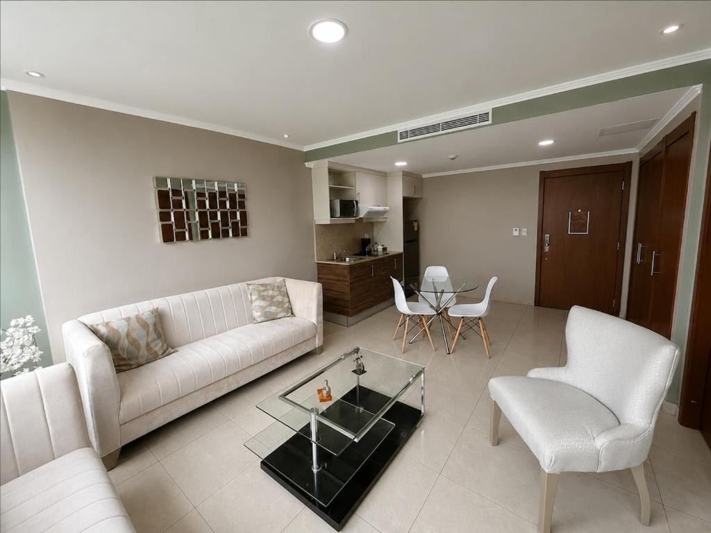 Suite Premium con Piscina en Puerto Santa Ana RF1-808 - 1