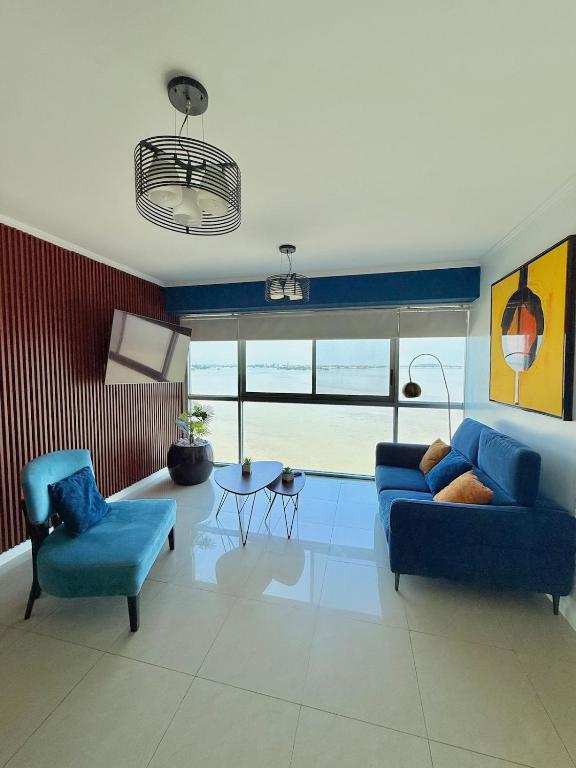 Elegante departamento de 2 habitaciones con vista al rio RF1-601 - 1