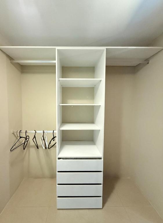 Elegante departamento de 2 habitaciones con vista al rio RF1-601 - 4