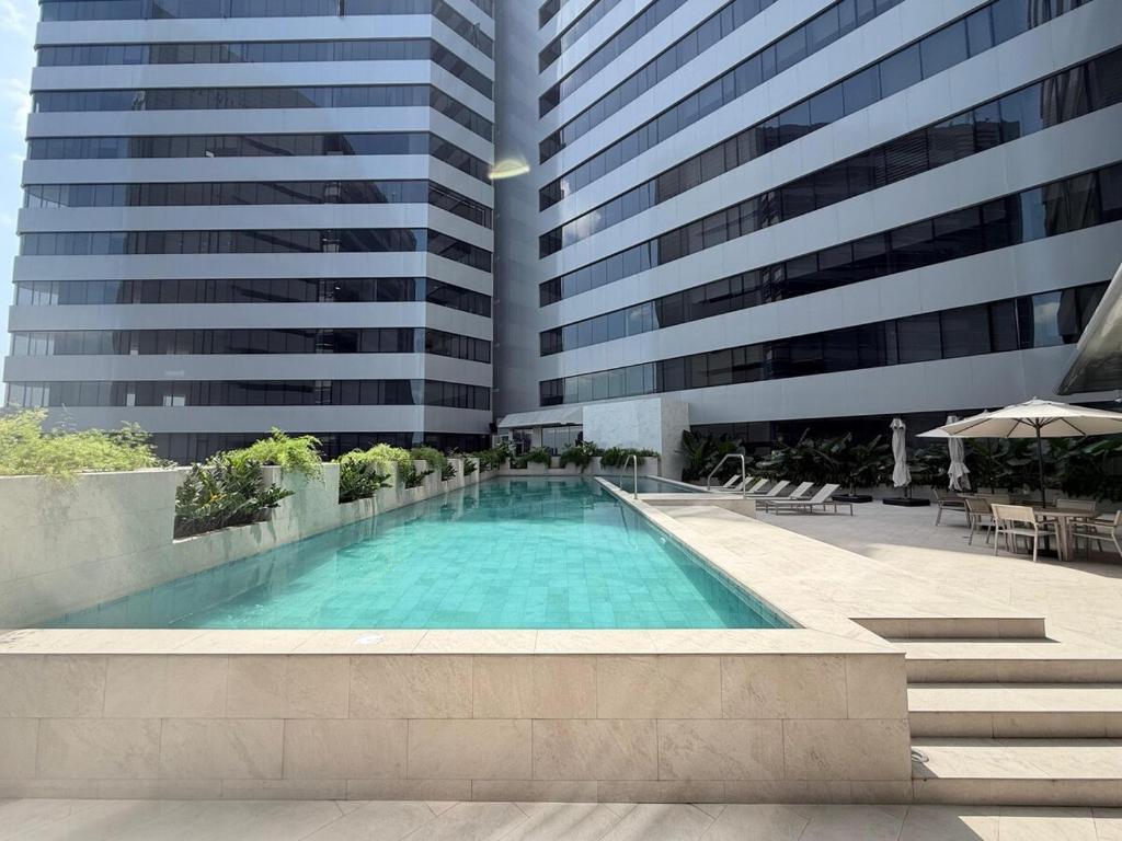 Lujoso departamento Millenium con piscina MILL-703 - 5