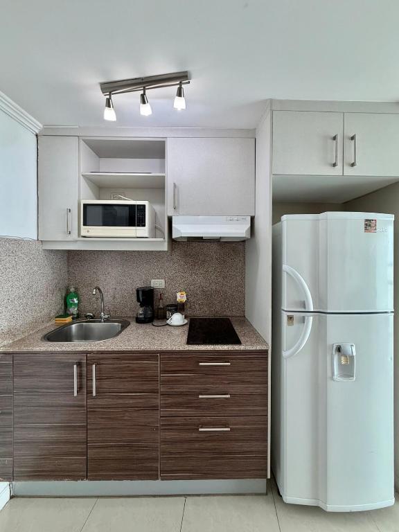 Suite premium con vista al río, piscina y gym RF1-406 - 5