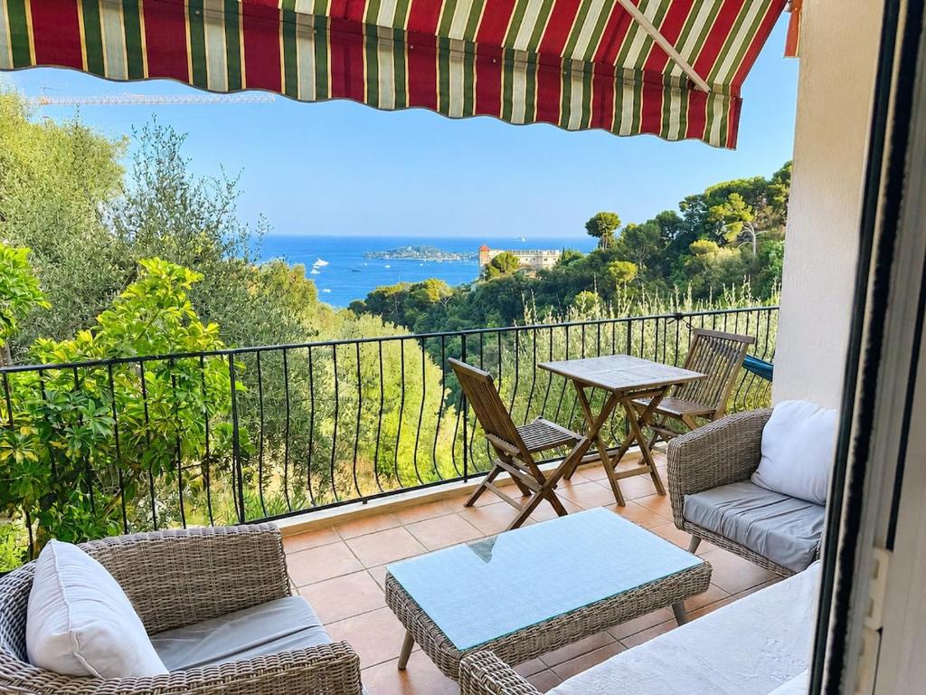 100 m2 apartment with panoramic sea view and olive trees - 4