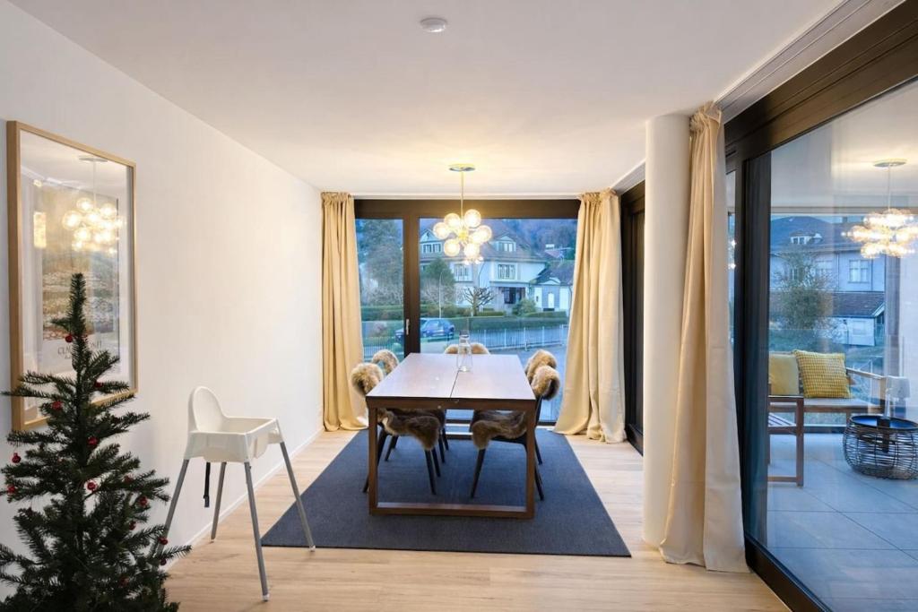 Jungfrau View Luxury Apartment at Interlaken West Station with Terrace and AC - 2