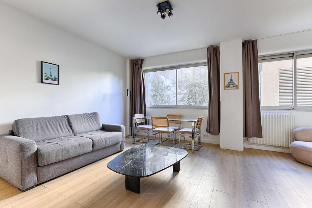 Appartement de charme proche de la Tour Eiffel 1BR - 2