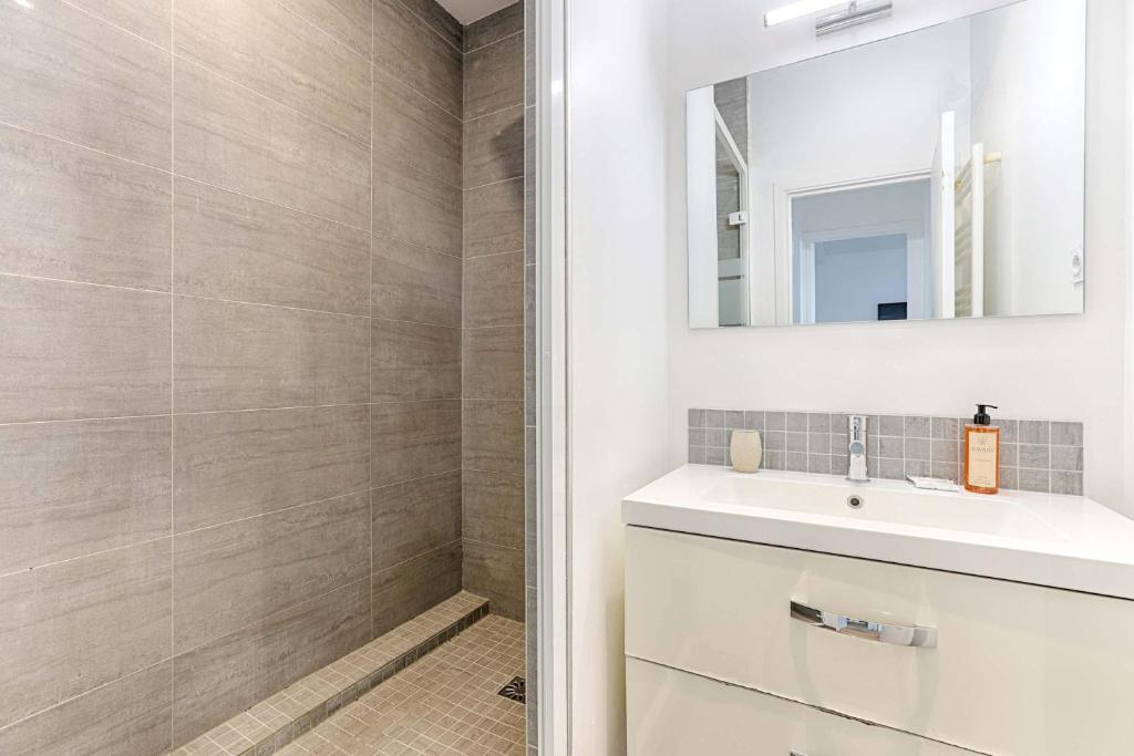 Appartement de charme proche de la Tour Eiffel 1BR - 3