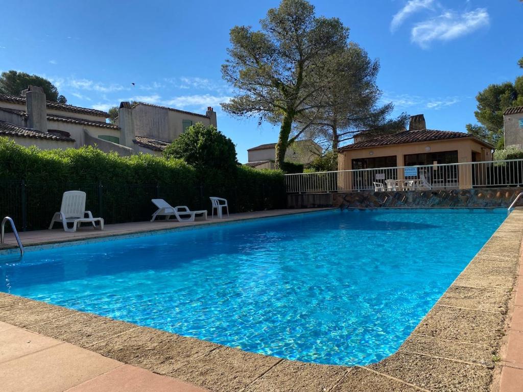 Villa, avec piscine, Proche mer, gare et commerce - 2