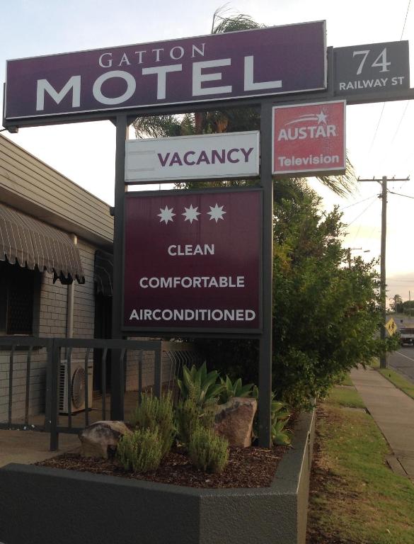 Gatton Motel photo