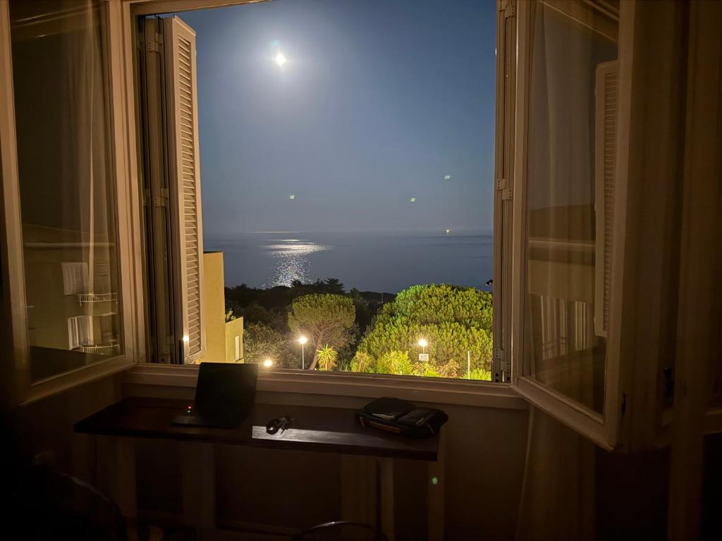 La finestra sul mare - appartamento vista mare con piscina - 1