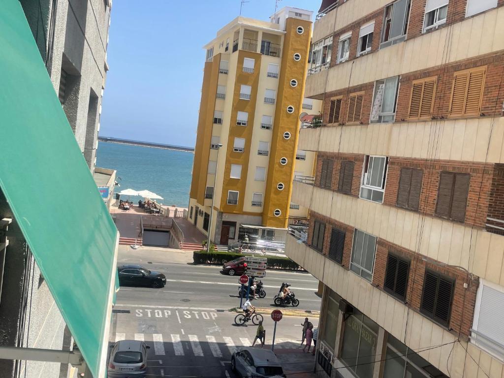 Torrevieja Beachside 3-Bedroom Apartment - 5